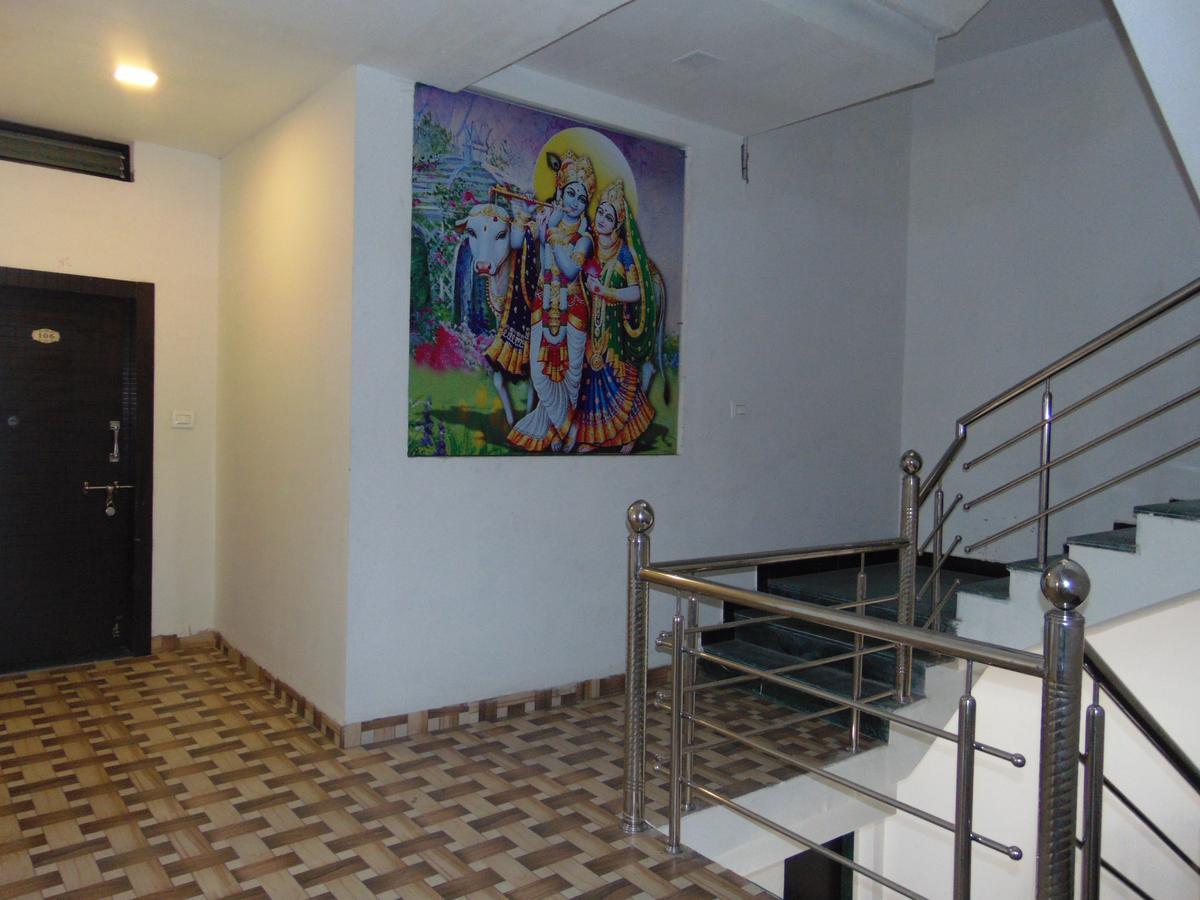 Hotel Kalajanki Ujjain Extérieur photo