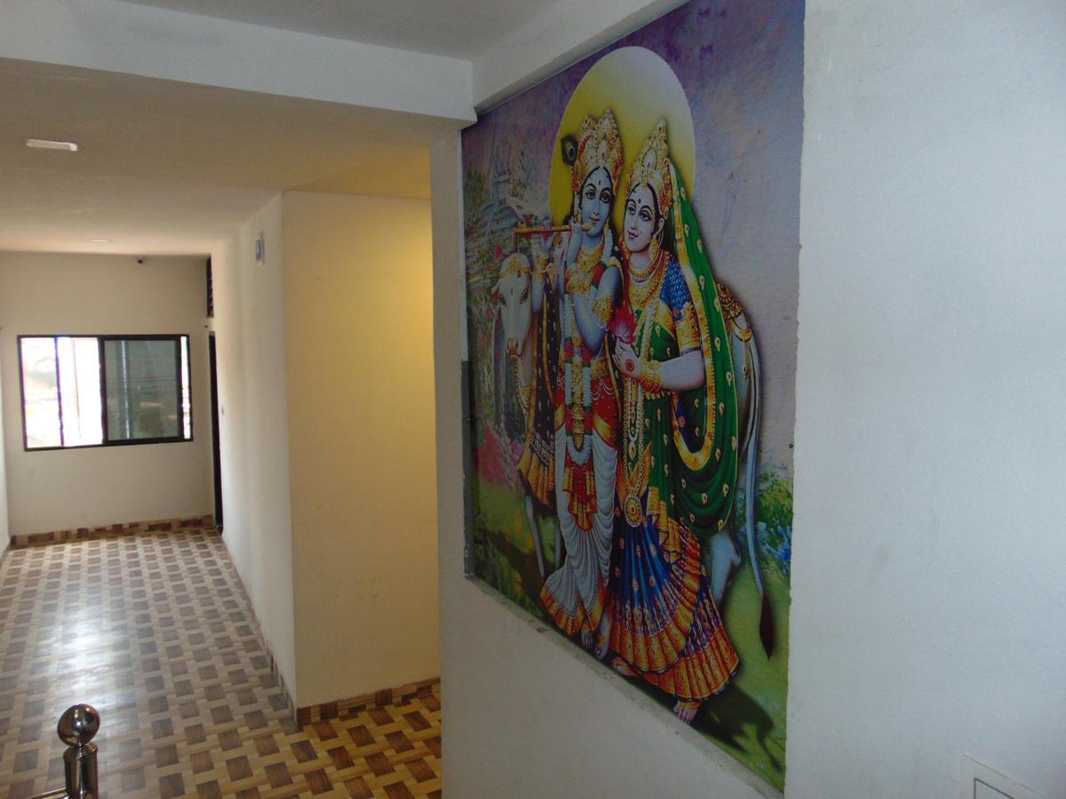 Hotel Kalajanki Ujjain Extérieur photo